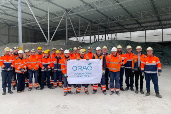 orae saint gobain glass team photo
